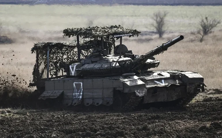 Rússia derruba 6 projéteis Himars e 60 drones ucranianos e destrói artilharia da OTAN, diz MD