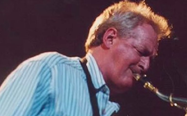Dick Parry, saxofonista que marcou clássicos do Pink Floyd, morre aos 83 anos