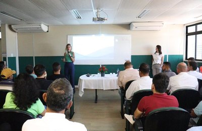 Técnicos da Casal realizam palestras para reforçar compromisso da companhia com a produção de água
