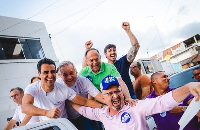 Em Piaçabuçu, JHC ouve a população, defende investimentos em turismo e cobra soluções para saúde e desenvolvimento