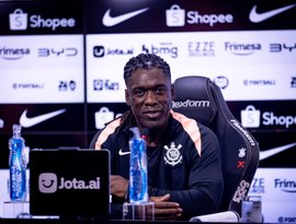 Seedorf identifica pontos que podem mudar cenário do Corinthians
