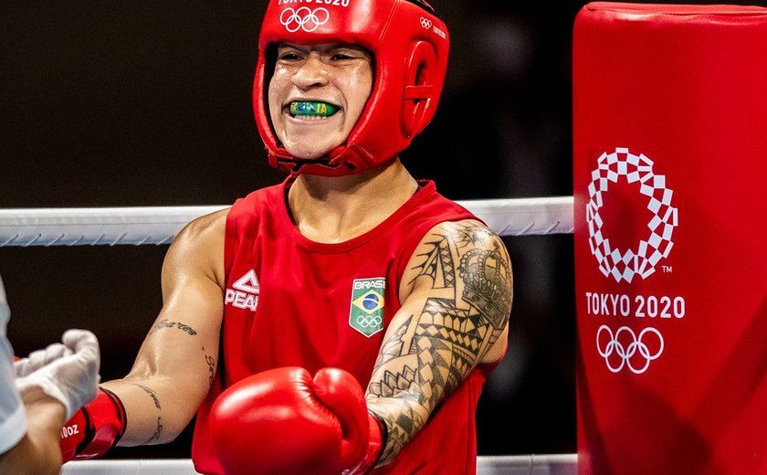 Pan: Bia Ferreira aplica nocaute, garante bronze e vaga em Paris 2024