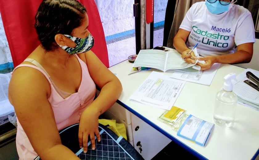 CadÚnico inscreve mais de 7 mil famílias no mês de abril em Maceió