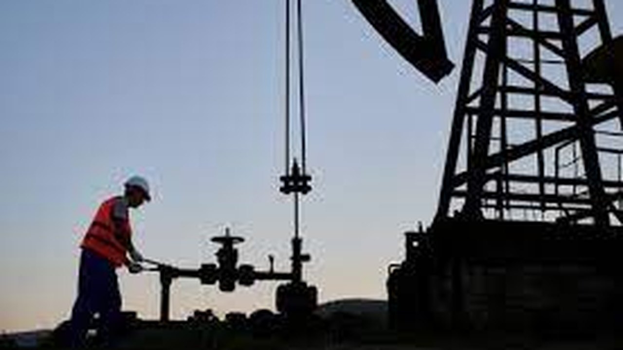 Estoques de petróleo nos EUA sobem 2,951 milhões de barris, revela DoE
