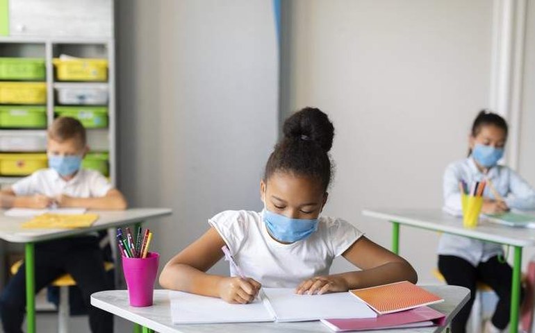 86% das mães não concordam com o retorno das aulas presenciais, diz estudo