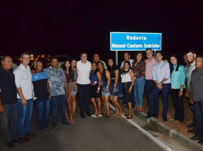 Câmara Municipal entrega comendas a conselheiros tutelares de Maceió