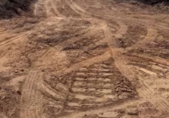 Prefeitura de Traipu reabre estrada que estava obstruída há mais de 8 anos