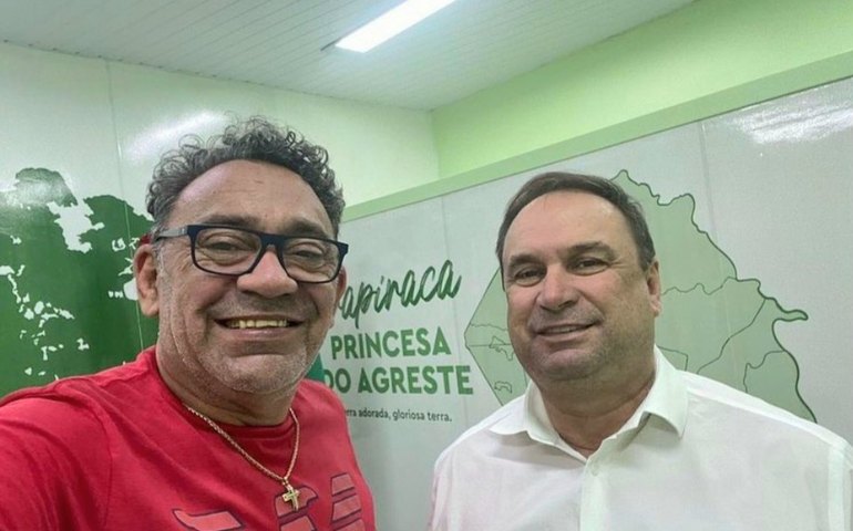 Prefeito Luciano Barbosa lamenta o falecimento do professor Carlos Rubens