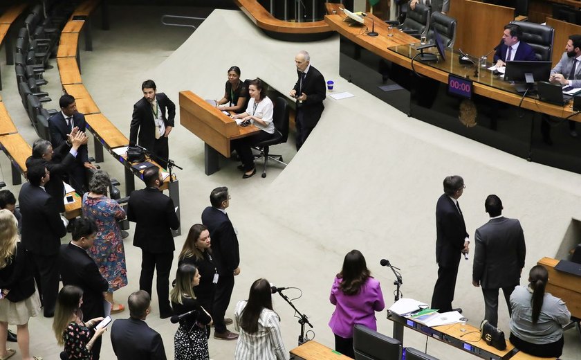 Câmara conclui votação da desoneração da folha de pagamento