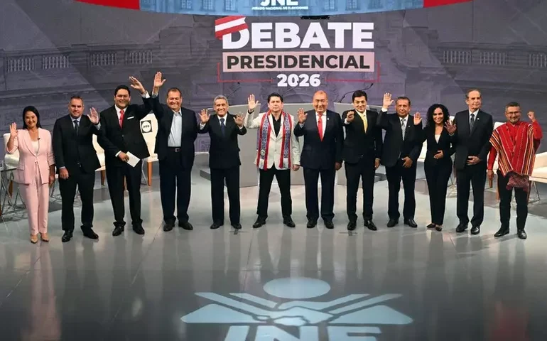 Peru vai às urnas em meio a indecisão e desconfiança nas instituições