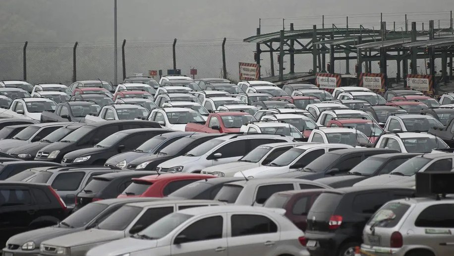 Venda de veículos novos no país sobe 15% até maio