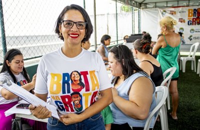 Brota na Grota: Moradores do Bairro Duro são atendidos com serviços do Cadastro Único