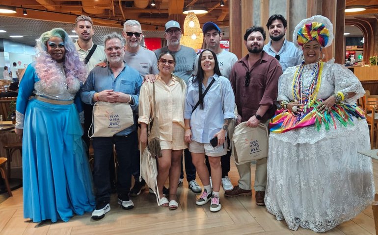 Jornalistas e influenciadores estrangeiros se encantam com as riquezas culturais da Bahia