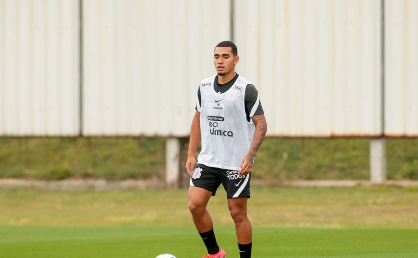 Du Queiroz renova com Corinthians e ganha motivação para clássico com o São Paulo