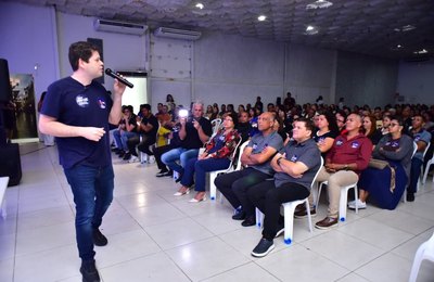 Davi Davino Filho destaca saúde como prioridade durante encontro com lideranças religiosas