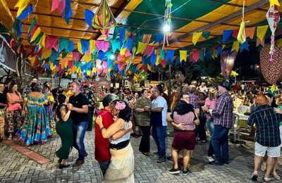 São João na Praça da Bíblia em Maceió: de graça e para toda família