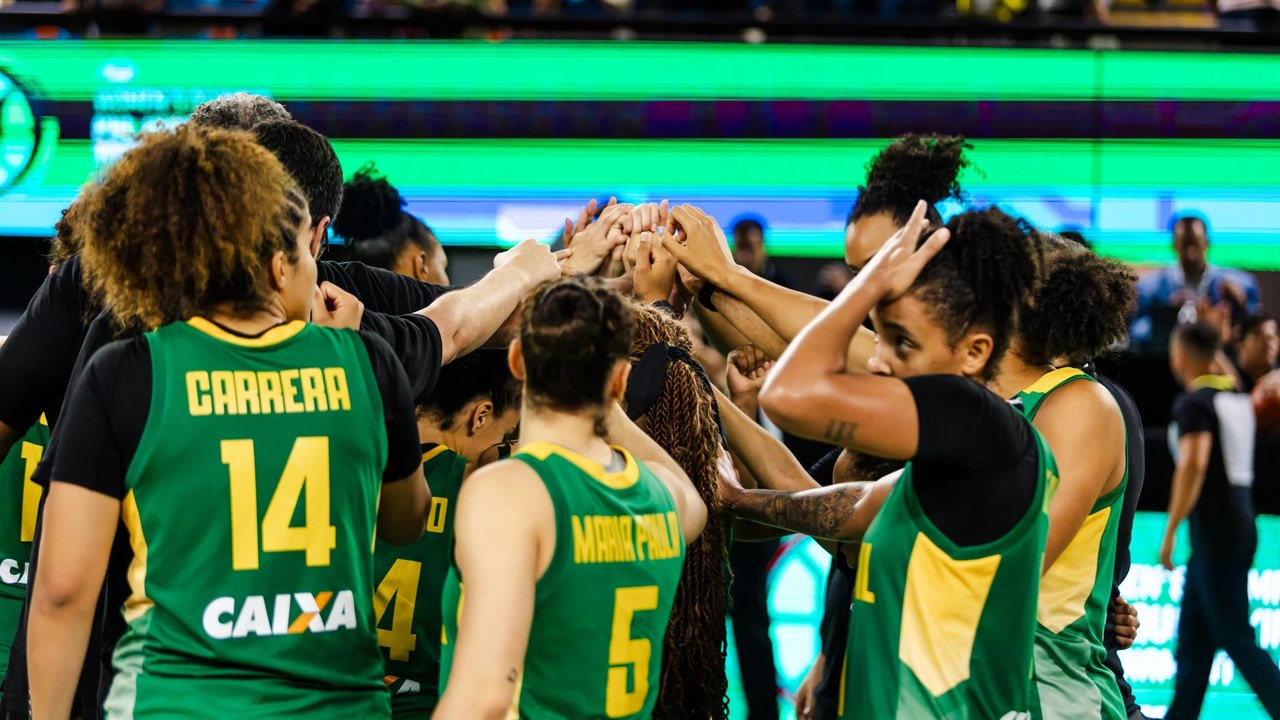 Brasil enfrenta Argentina em torneio classificatório para Pré-Olímpico de basquete
