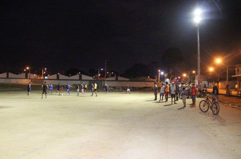 Iluminação leva lazer e segurança ao Santos Dumont