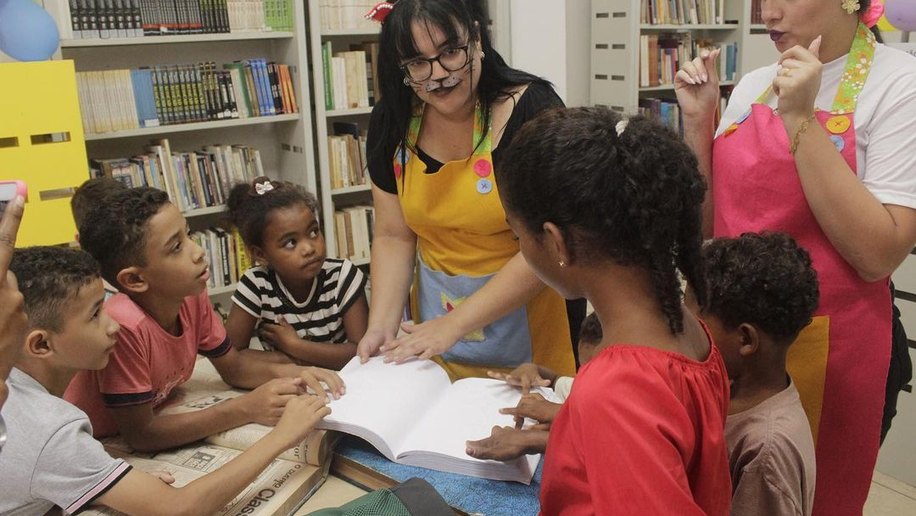 Biblioteca Pública Estadual celebra Dia Nacional do Livro Infantil com programação especial