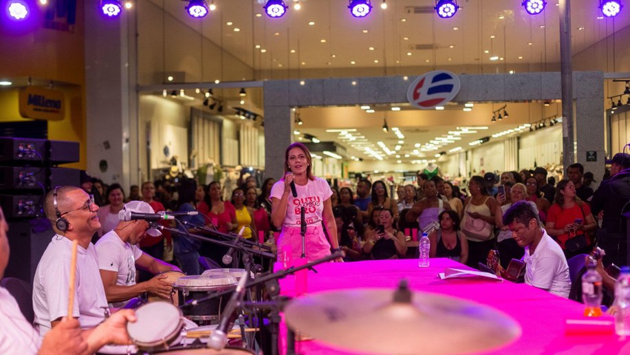 Sétima edição do Sextou no Centro une samba, cultura e cuidados com a saúde