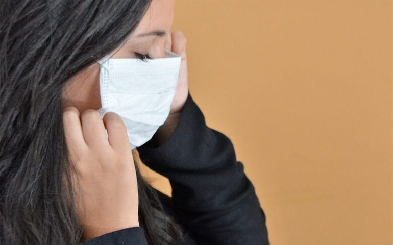 Governo federal derruba exigência da máscara em locais de trabalho