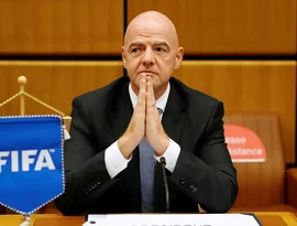 Amante de Infantino recebeu 'valor de seis dígitos' para deixar a Uefa após descoberta de caso, diz jornal