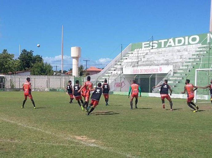 Em tom de despedida elenco do Coruripe encerra trabalhos com recreativo