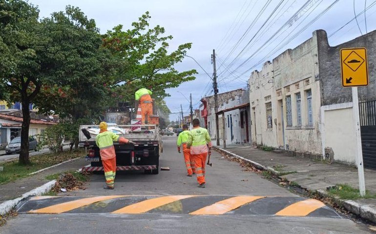DMTT reforça sinalização em diferentes pontos da cidade