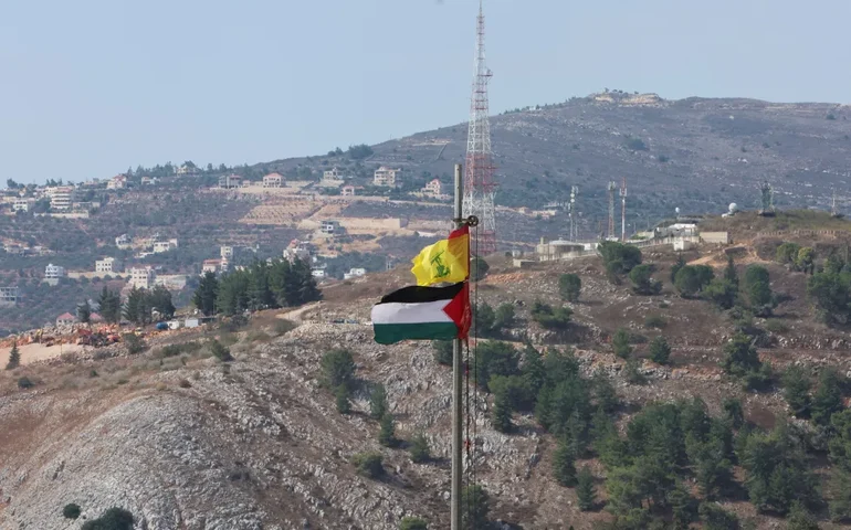 Síria: ataque israelense perto da fronteira com o Líbano mata membros do Hezbollah e da Jihad