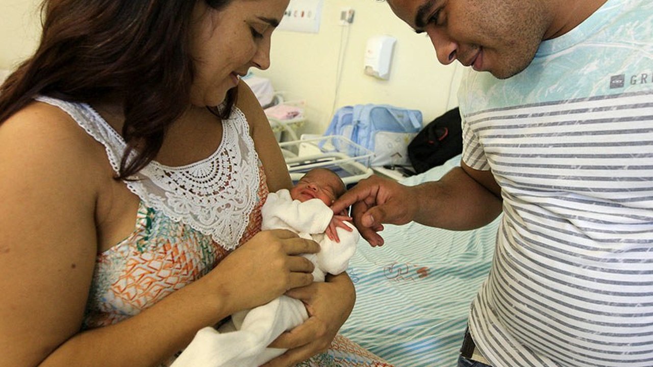 Postos de registro civil podem se tornar obrigatórios em maternidades