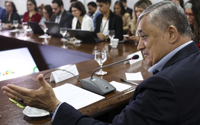 Governo rejeita desoneração para compensar redução de jornada