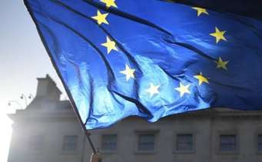 Comissão Europeia lança plano de estímulo à economia de 750 bilhões de euros