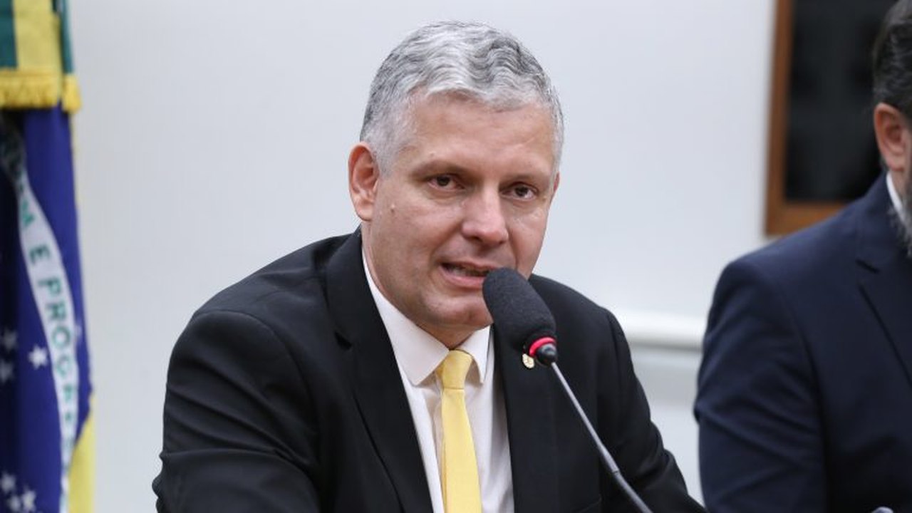 Projeto prevê isenção de Imposto de Renda para aposentados com sequelas neurológicas permanentes