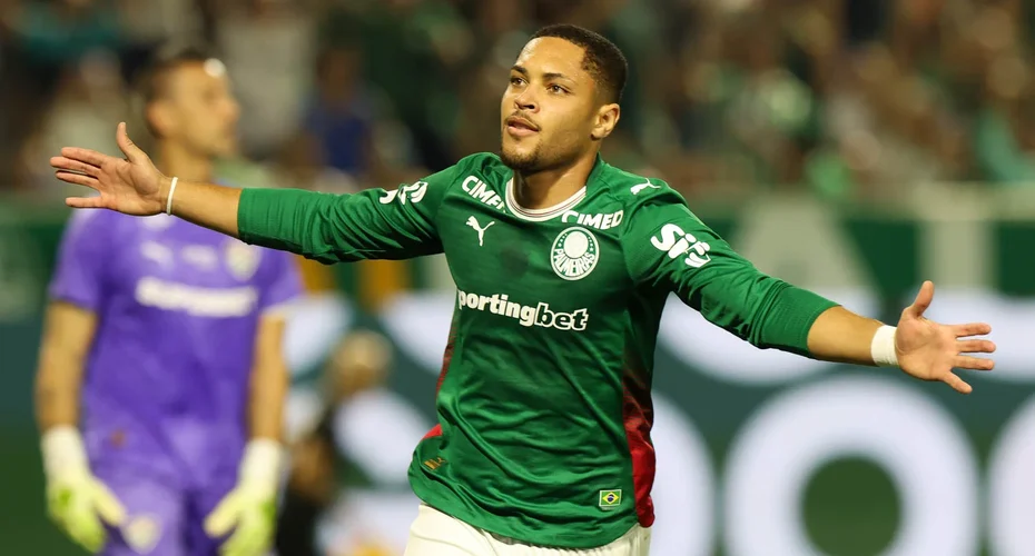 Palmeiras derrota Fluminense e mantém liderança do Brasileiro