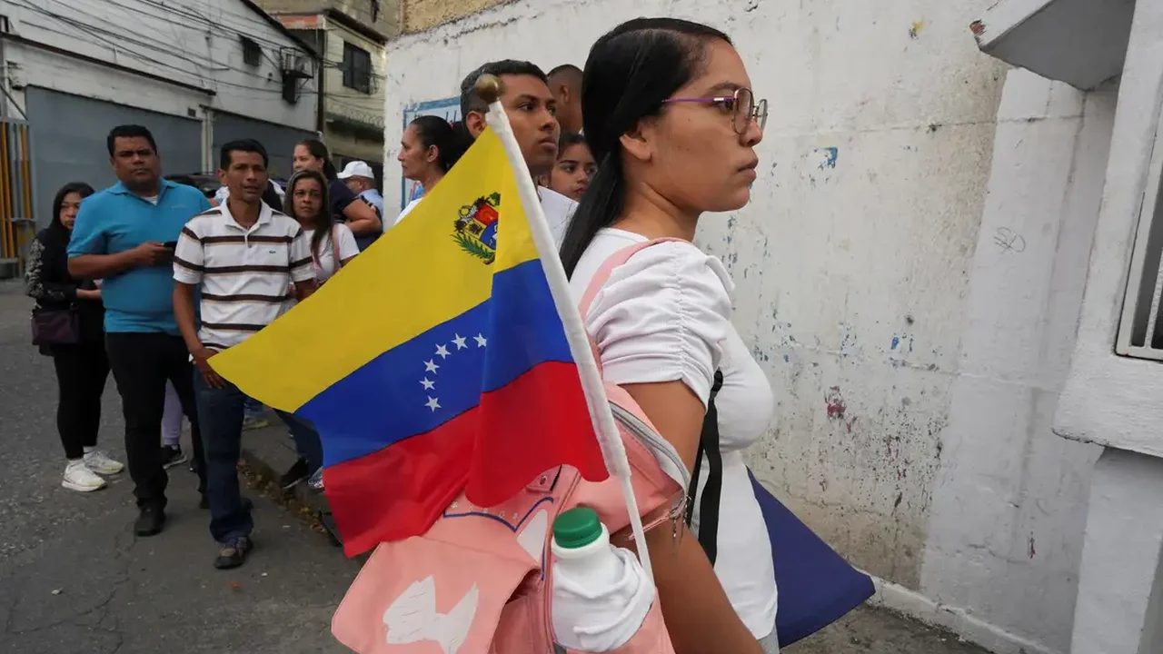 Nos EUA, opositor da Venezuela pede ação de militares contra Maduro
