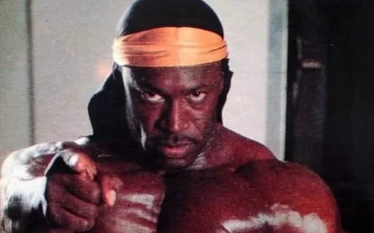 Lenda do fisiculturismo, Lee Haney diz que está vivo e brinca: 'Ainda não sou necessário no céu'