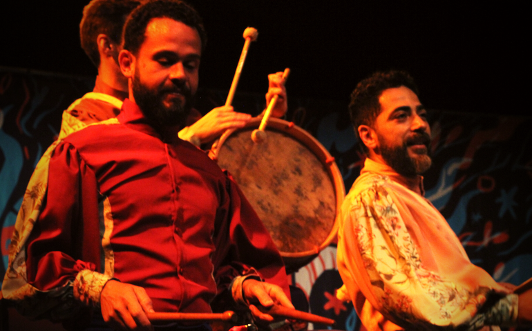 Trupe de Truões lança novo espetáculo em Uberlândia-MG