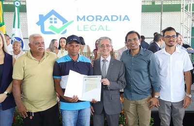 Moradia Legal regulariza 283 imóveis em Messias