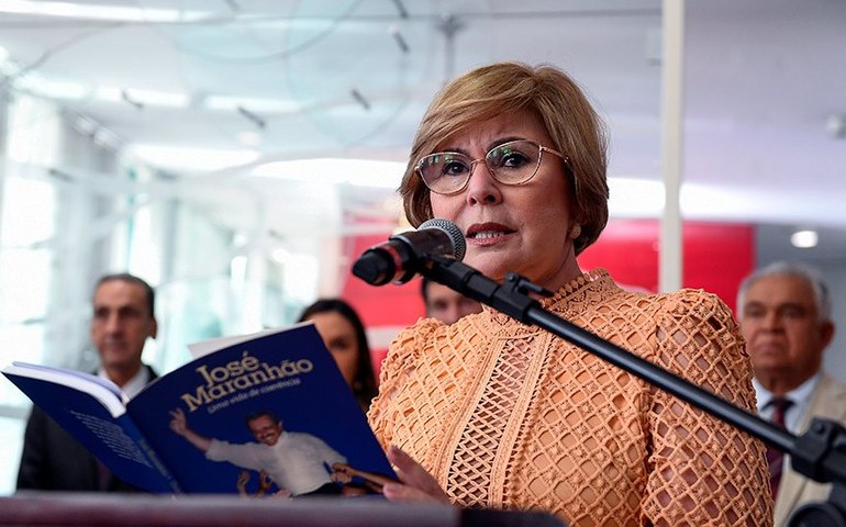 José Maranhão é homenageado em coleção de livros do Senado