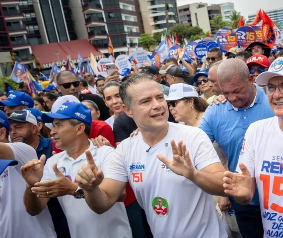 Renan Filho aparece na frente com 47% na pesquisa DataTrends