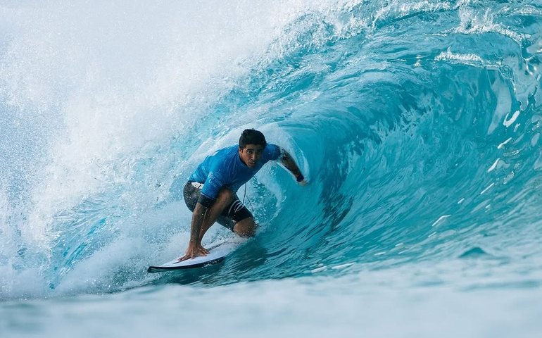 Conheça a piscina de surfe em um clube de luxo aberta nesta quinta-feira em São Paulo