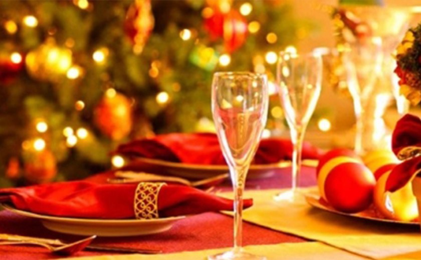 Noite de Natal: Dicas para quem quer fazer uma bela ceia sem gastar muito e ainda economizar tempo