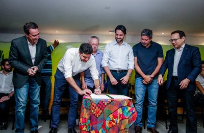 Prefeito garante sete novos residenciais para Maceió