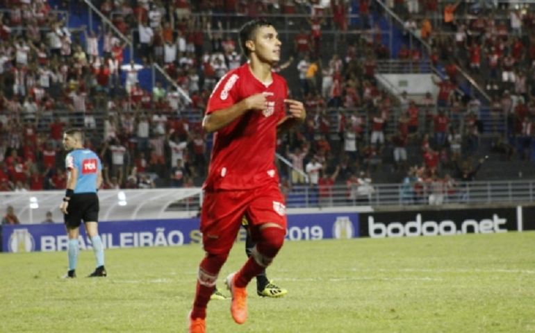 Galo vence o Criciúma por 2 a 0 no Rei Pelé