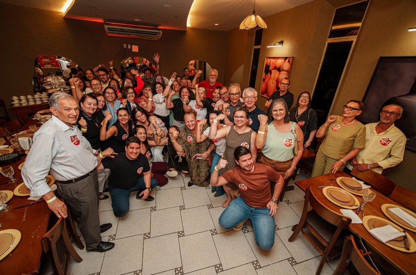 “Encontro com a Velha Guarda” reúne amigos de Célia Rocha e resgata 30 anos de história política em Arapiraca