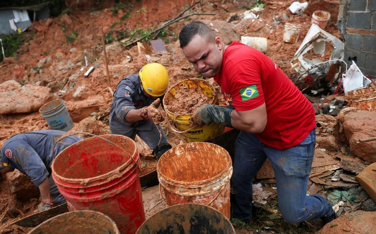 TJSP mantém decisão para que Guarujá indenize vítimas de deslizamento