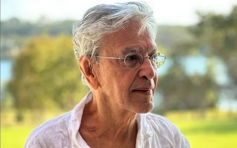 Caetano explica inclusão de louvor evangélico em show com Bethânia