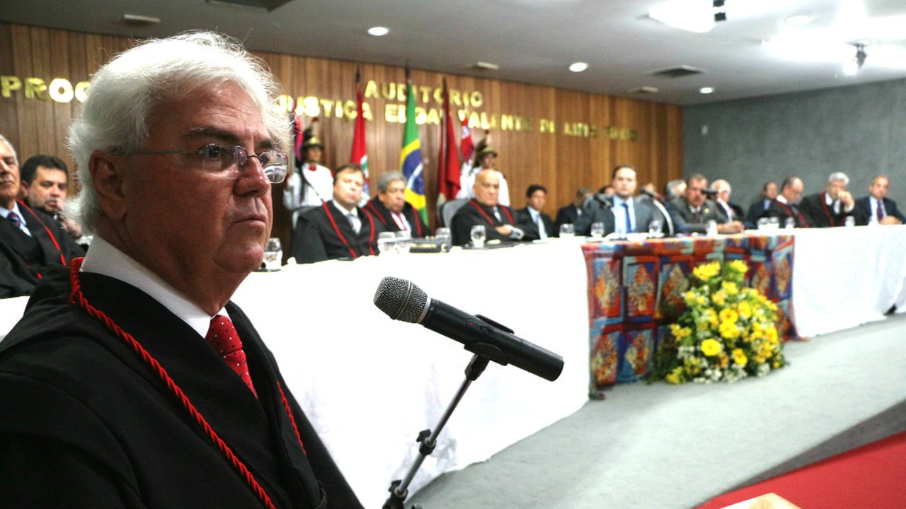 Sérgio Jucá é empossado no cargo de procurador-geral de Justiça