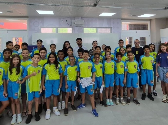 Educação de Maceió, 12º Batalhão da PM e Ufal promovem ações com alunos da Escola Massa