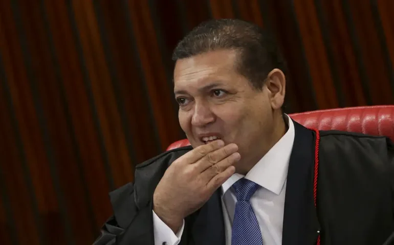 Nunes Marques nega reabertura de investigação de Ricardo Barros em caso de vacinas da Covid-19
